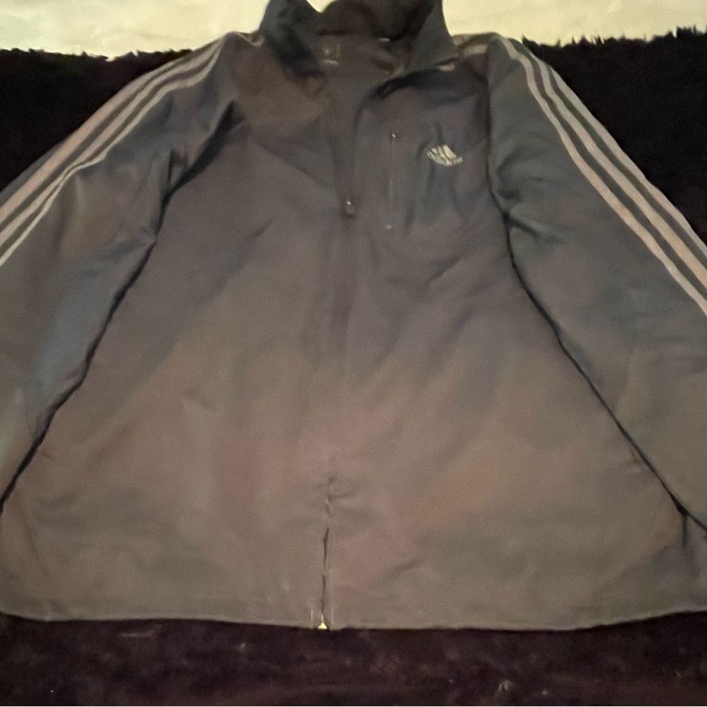 Matching adidas tracksuit in mint condition. Size L